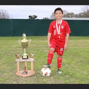 Meet your Posher, Elisa